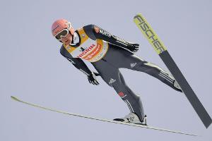 Skispringen: Freund im zweitklassigen COC auf den Rängen sieben und 16