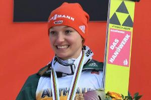 Skispringerin Althaus ist Sportlerin des Monats Dezember