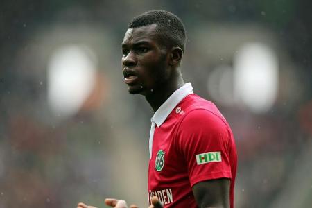 Hannover zeigt Moral gegen Waregem und bangt um Bebou