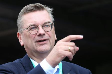 DFB-Präsident Grindel warnt vor Nachwuchsproblemen DFB-Präsident Grindel warnt vor Nachwuchsproblemen