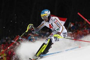 Neureuther in Schladming deutlich zurück - Hirscher klar vorne
