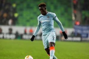 Medien: FC Bayern mit Chelsea über Transfer von Hudson-Odoi einig