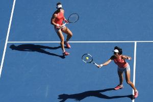 Australierin Stosur gewinnt mit Zhang den Doppeltitel in Melbourne