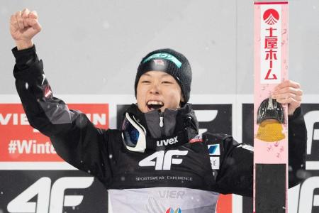 Kobayashi stellt Weltcup-Rekord ein - Leyhe Fünfter