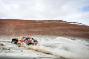 Dakar: X-raid in der Jägerrolle, Peterhansel selbstkritisch