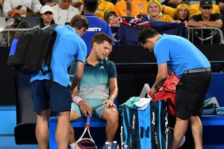 Dritter Top-10-Spieler draußen: Thiem gibt in Melbourne auf