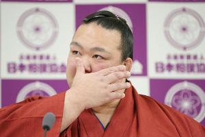 Japan trauert: Sumo-Held Kisenosato beendet seine Karriere