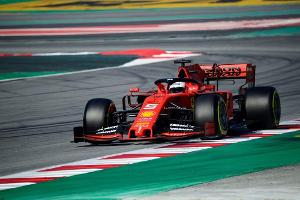 Vettel nennt sein neues Auto "Lina"