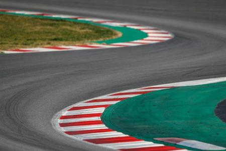 MotoE-Bikes gehen in Flammen auf - WM-Auftakt in Jerez abgesagt MotoE-Bikes gehen in Flammen auf - WM-Auftakt in Jerez abgesagt