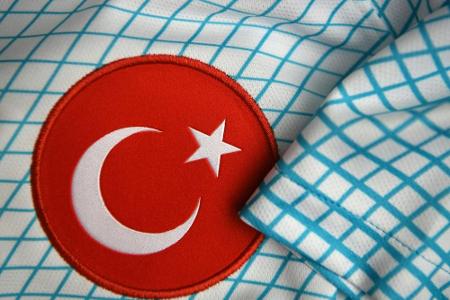 Türkei: Lebenslange Sperre für Drittligaprofi nach Rasierklingen-Attacke Türkei: Lebenslange Sperre für Drittligaprofi nach Rasierklingen-Attacke