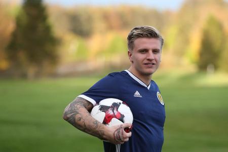... Jason Cummings, Stürmer beim indischen Verein Mohun Bagan Super Giant.