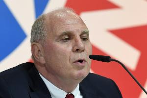 Hoeneß lässt erneute Kandidatur als Präsident offen und sieht baldigen Abgang