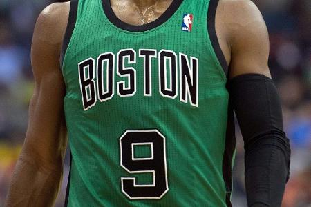 NBA: Celtics verbannen Fan nach Beleidigung für zwei Jahre NBA: Celtics verbannen Fan nach Beleidigung für zwei Jahre