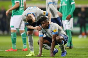 2:4 in Bremen: Tedesco und Schalke verlieren unglücklich