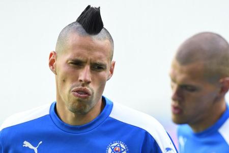 Hamsik-Transfer von Neapel zu Schuster-Klub in China geplatzt Hamsik-Transfer von Neapel zu Schuster-Klub in China geplatzt