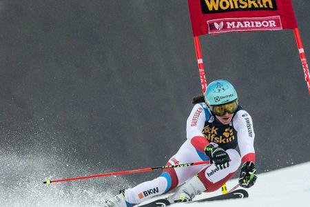 WM-Slalom: Holdener in Führung - Geiger Siebte