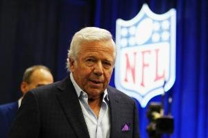 NFL: Patriots-Besitzer Kraft festgenommen