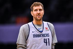 Nowitzki wundert sich: "Darf ich Leuten sagen, wie klein sie sind?"