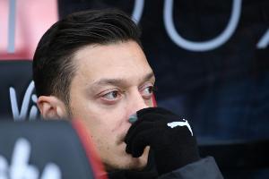 Emery fordert "mehr Beständigkeit" von Özil