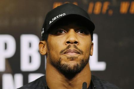 Boxer-Streit in New York: Miller geht auf Joshua los Boxer-Streit in New York: Miller geht auf Joshua los