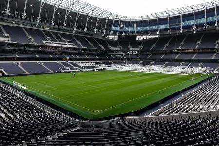 ... Mit einem Fassungsvermögen von 62.062 Zuschauern zählt das Stadion zu den größten auf der Insel. Geplant ist, dass in de...