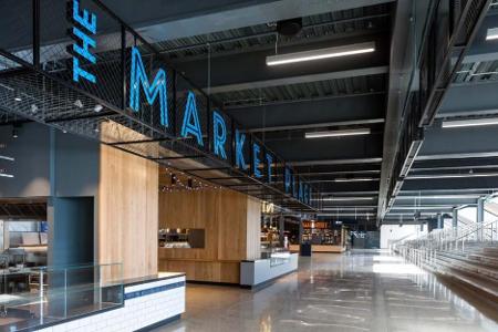 Im 'Market Place' finden die Besucher der Südtribüne künftig ein breites kulinarisches Angebot.