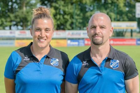 Frauenfußball: Trainer Sascha Glass bleibt SC Sand treu
