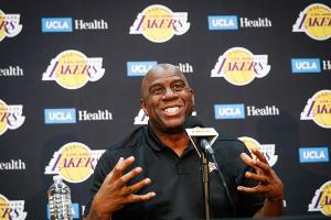 Magic Johnson tritt als Präsident der Lakers zurück