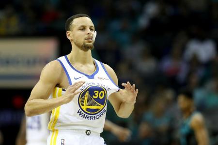 Play-offs: Curry führt Meister Golden State zum Auftaktsieg Play-offs: Curry führt Meister Golden State zum Auftaktsieg