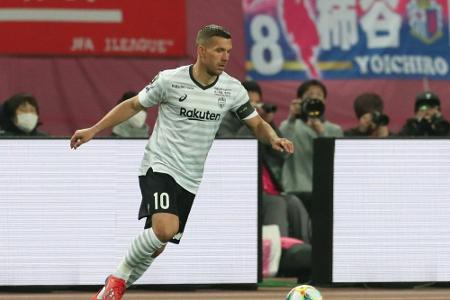 Japan: Podolski-Klub verspielt 2:1-Führung und verliert 2:4 Japan: Podolski-Klub verspielt 2:1-Führung und verliert 2:4