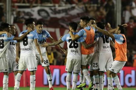 Argentinien: Fan feiert Meisterschaft mit Schädel des Großvaters Argentinien: Fan feiert Meisterschaft mit Schädel des Großvaters
