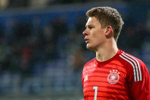 Kahn warnt Schalke-Torwart Nübel vor zu frühem Wechsel zu Bayern