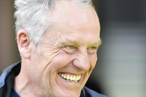 Streich sieht Videobeweis zunehmend kritisch: "Schiedsrichter werden immer verrückter"