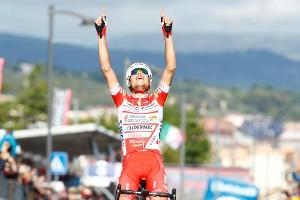 Italienischer Feiertag beim Giro: Etappensieg an Masnada, Conti übernimmt Rosa Trikot