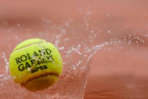 Regen über Paris: Zverev-Match droht Verschiebung auf Donnerstag