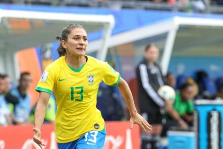 1. FFC Frankfurt holt Brasilianerin Santos