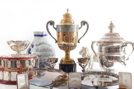Tennis-Trophäen von Boris Becker kommen unter den Hammer Tennis-Trophäen von Boris Becker kommen unter den Hammer