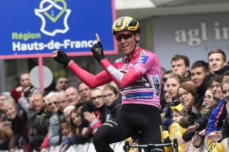 Teunissen gewinnt erste Etappe der Tour de France und holt Gelb Teunissen gewinnt erste Etappe der Tour de France und holt Gelb
