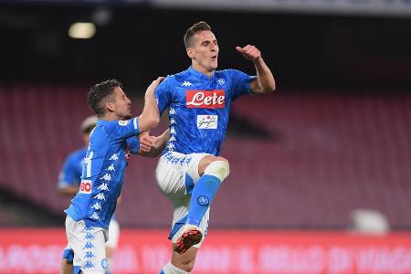 Als erste Alternative gilt laut 'Tuttosport' der Napoli-Goalgetter Arkadiusz Milik. Beim italienischen Vizemeister zählte de...