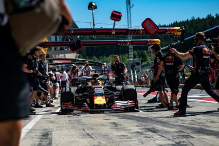 Red Bull stellt Formel-1-Rekord für Reifenwechsel auf Red Bull stellt Formel-1-Rekord für Reifenwechsel auf