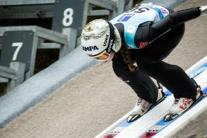 Skispringen: Deutsches Mixed-Team siegt in Hinterzarten