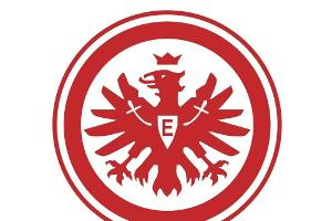 Nils Stendera erhält Profivertrag bei Frankfurt