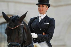 EM in Rotterdam: Deutsche Dressur-Equipe führt zur Halbzeit