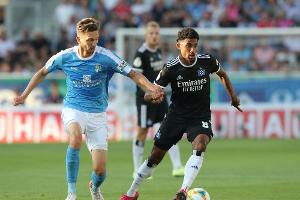 HSV verhindert K.o. in Chemnitz - Fans solidarisieren sich mit Jatta