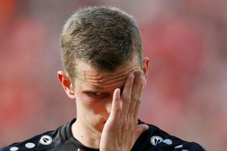 Bayer: Schulterprellung bei Sven Bender