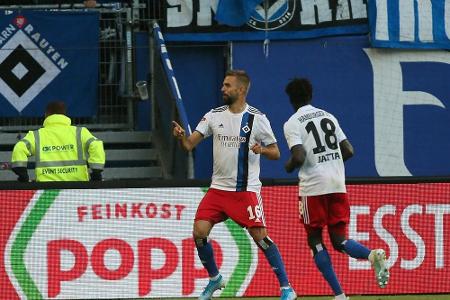 2. Liga: Hinterseer schießt HSV an die Spitze - Pleite für den Club