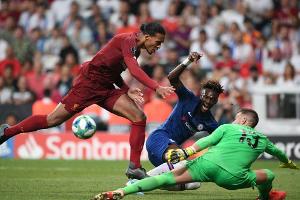 Nach Supercup-Sieg gegen Chelsea: Klopp feiert Matchwinner Adrian