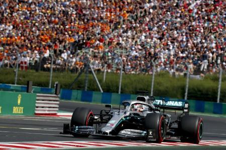 Hamilton gewinnt in Budapest vor Verstappen