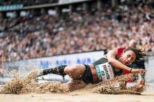 Gold-Favoritin Mihambo fliegt locker ins Weitsprung-Finale
