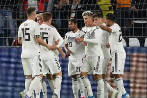 Löws starke Notelf verspielt Sieg gegen Argentinien